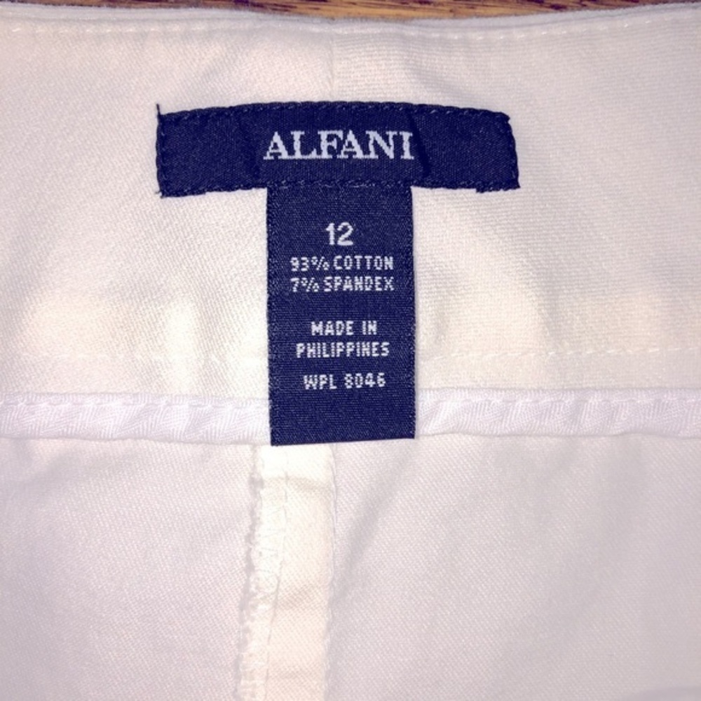 5 for $25 ❄️ Alfani Zipper Front white pants - Picture 6 of 7